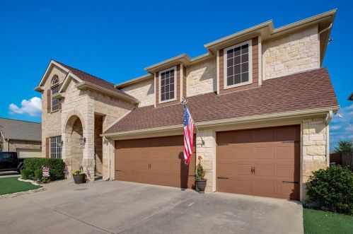 5709 Eagle Mountain Dr, Argyle, TX 76226-4263