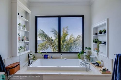 225 Osprey Ct, Vero Beach FL 32963-2652 exterior