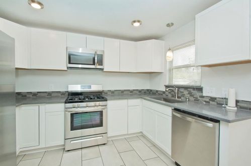 2820 Encino Dr, Dallas TX  75228-2312 exterior