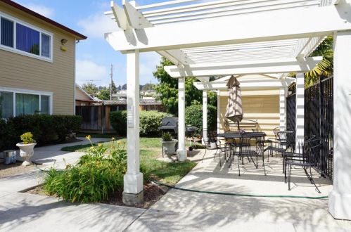 1570 165th Ave, San Leandro CA  94578-3116 exterior