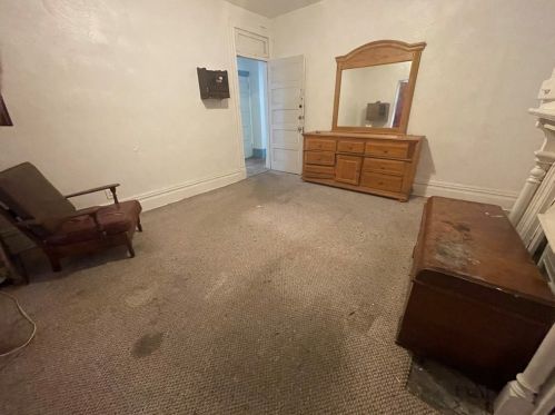 307 Graham St, Pittsburgh PA  15206-2839 exterior