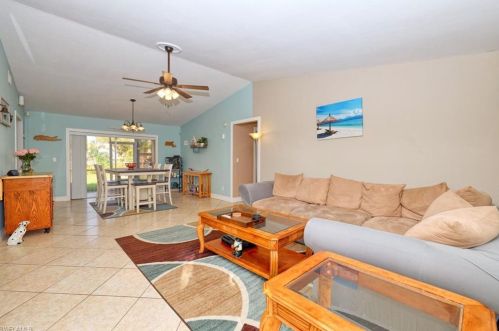 1224 23rd Pl, Cape Coral, FL 33909-0017