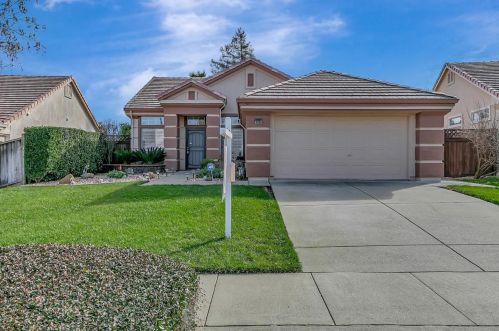 4754 Antelope Cir, Fairfield CA  94534-3946 exterior