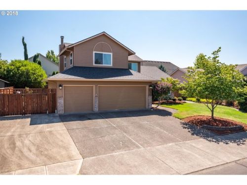 4056 30th St, Damascus, OR 97080