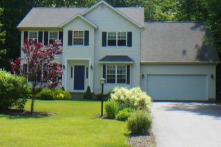 47 Damascus Dr, Fortsville, NY 12831-1454