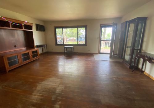 5 Basher St, Valpo, IN 46385-7313