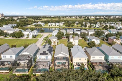 1439 Fairview Cir, Kissimmee FL 34747-6774 exterior