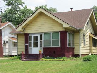 4841 Guilford Ave, Indianapolis, IN 46205-1957