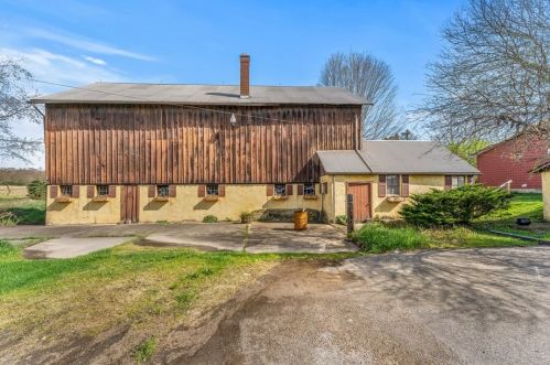 4294 Bethel New Wilmington Rd, New Wilmington, PA 16142-2006