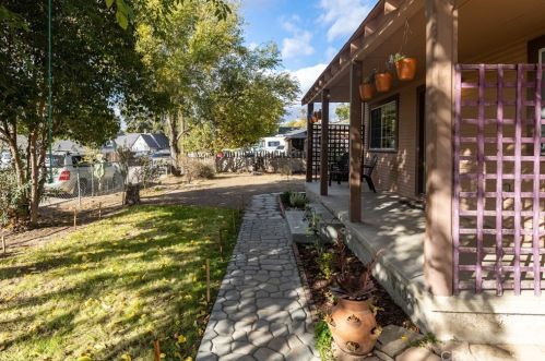107 Capitol Hill Dr, Lake Nacimiento CA  93446-2730 exterior