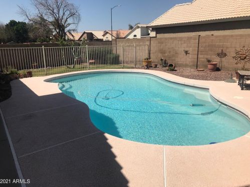 420 Aire Libre Ave, Phoenix, AZ 85023-7923