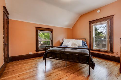 1663 Carroll Ave, Saint Paul MN  55104-5220 exterior