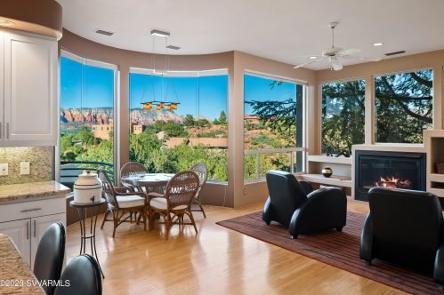 12 Linda Vis, Sedona AZ 86336-5067 exterior