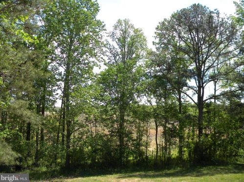 16461 Richmond Tpke, Bowling Green VA  22427-2207 exterior