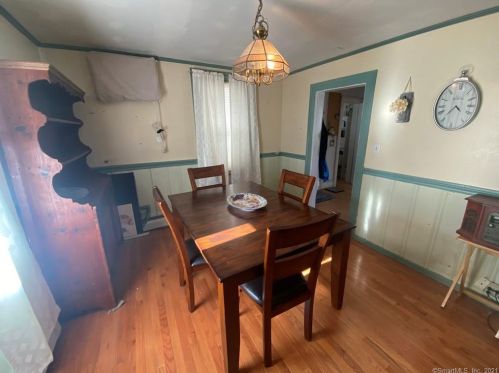 71 Newton Ave, Plainville CT  06062-2841 exterior