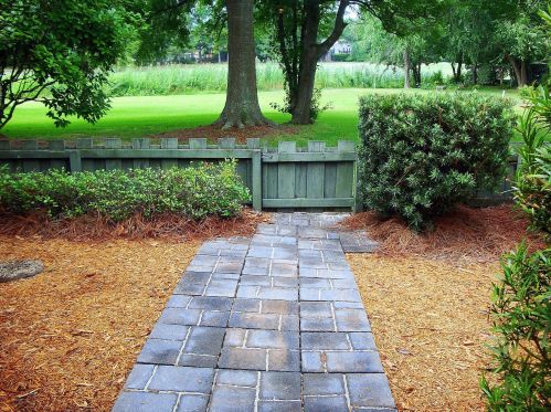 1606 Ventura Pl, Mount Pleasant SC  29464-9599 exterior