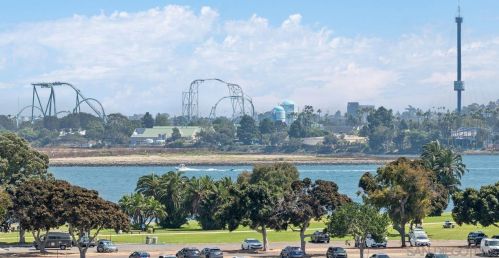 3328 Crown Pt Dr, San Diego CA 92109-6711 exterior