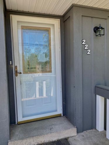 222 11th Ave, Whitaker PA  15120-1629 exterior