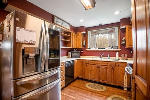 5313 State St, Hermitage PA  16148-9444 exterior