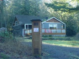 9285 Wildcat Lake Rd, Bremerton, WA 98312-9502