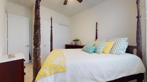 52040 Avenida Velasco, La Quinta CA  92253-3080 exterior