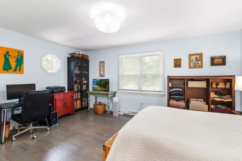 6 Orchard Dr, Flemington NJ  08822-1527 exterior