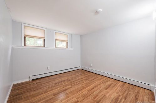 13 Bobwhite Trl, Gales Ferry CT  06335-2002 exterior