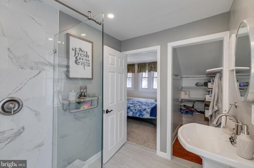 8218 Cadwalader Ave, Melrose Park PA  19027-2406 exterior