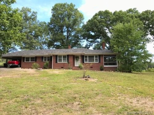439 Passaic St, White Store, NC 28133-8052