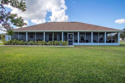 29235 Shirley Shores Rd, Tavares, FL 32778-9689
