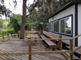 235 Beach Dr, Florahome FL  32140-1706 exterior