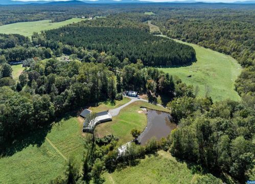 2615 Amicus Rd, Stanardsville VA  22973-3163 exterior