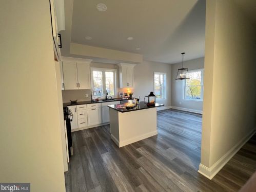 761 Sheridan St, Pottstown, PA 19464-4830
