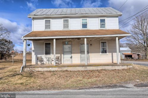 319 Perry Valley Rd, Eshcol, PA 17062-9430