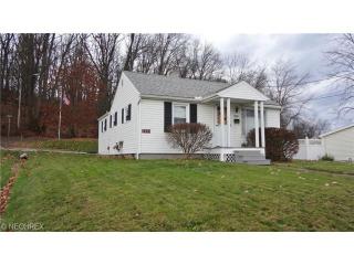 2921 Hale Ave, Canton, OH 44706-3045