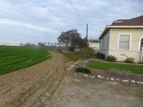 27642 Fig Ln, Newman CA  95360-1145 exterior