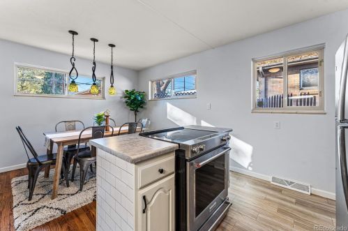 351 Jasmine St, Denver CO 80222-7016 exterior