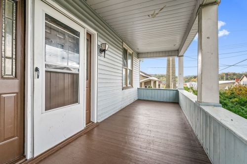 400 32nd St, Mckeesport, PA 15132-7206