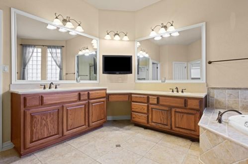 1531 Shinnecock Hl Dr, Georgetown TX 78628-0911 exterior