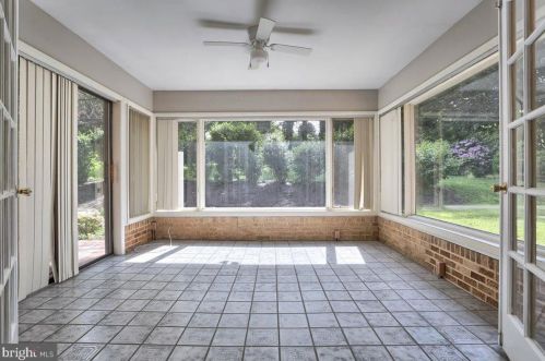 838 Kiehl Dr, Lemoyne PA  17043-1205 exterior