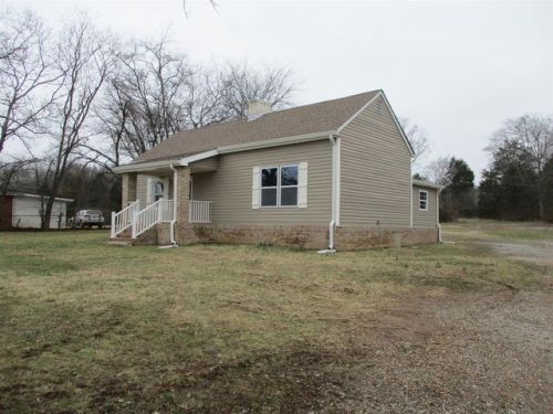 832 Rome Pike, Lebanon TN  37087-4521 exterior