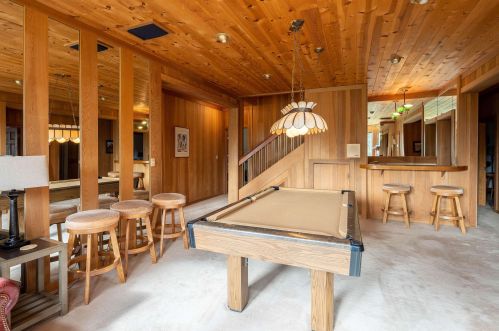 357 Skidder Trl, Truckee CA 96161-3929 exterior