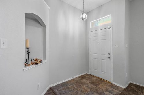 200 Elk Run Dr, Fort Worth, TX 76140-5544