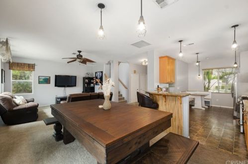 28030 Gibraltar Ln, Santa Clarita CA  91384-4548 exterior