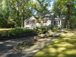 94 Coxing Rd, Cottekill, NY 12419-5012
