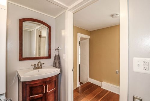 503 Cokesbury Rd, Annandale NJ  08801-2034 exterior