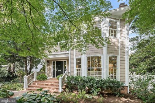 4911 Massachusetts Ave, Washington, DC 20016-4310