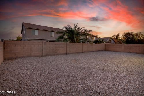 1637 Vineyard Plains Dr, Queen Creek AZ  exterior