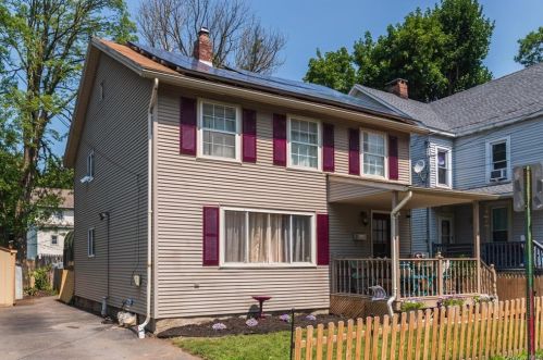 8 Oak St, Middletown, NY 10940-5202