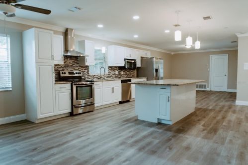 3217 Timothy St, Apopka FL  32703-6047 exterior